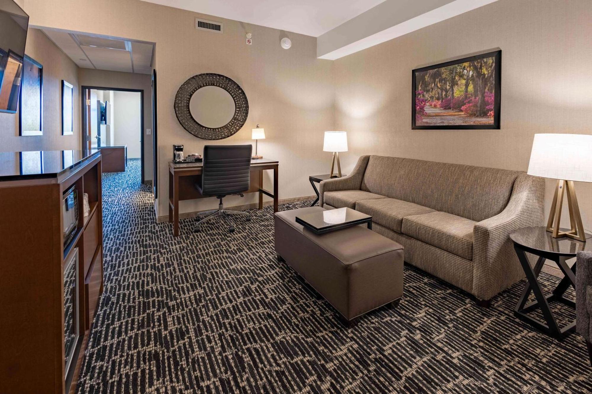 Drury Plaza Hotel Savannah Pooler Exterior photo